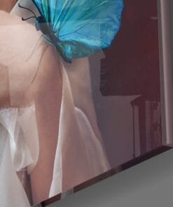 Alternative view of Vrouw Met Vlinder Glasschilderij