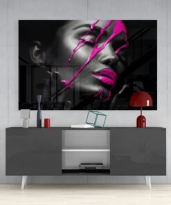 Vrouw Met Roze Verf Glasschilderij