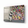 Banksy | Graffiti | Achter het gordijn