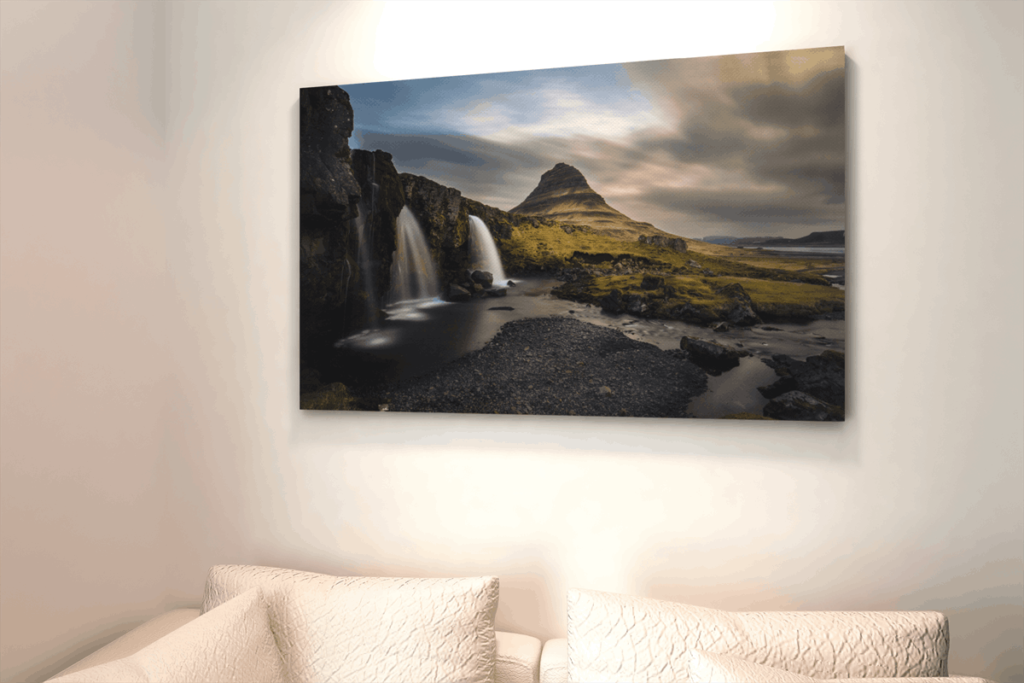 Waterval en Berg Canvas Schilderij