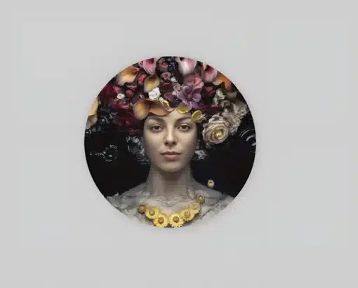 Vrouw met Bloemen Muurcirkel op Dibond